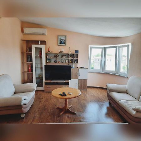 Kaštela Apartman Julienne מראה חיצוני תמונה