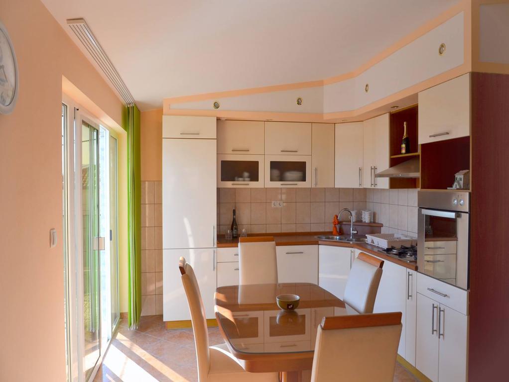 Kaštela Apartman Julienne חדר תמונה