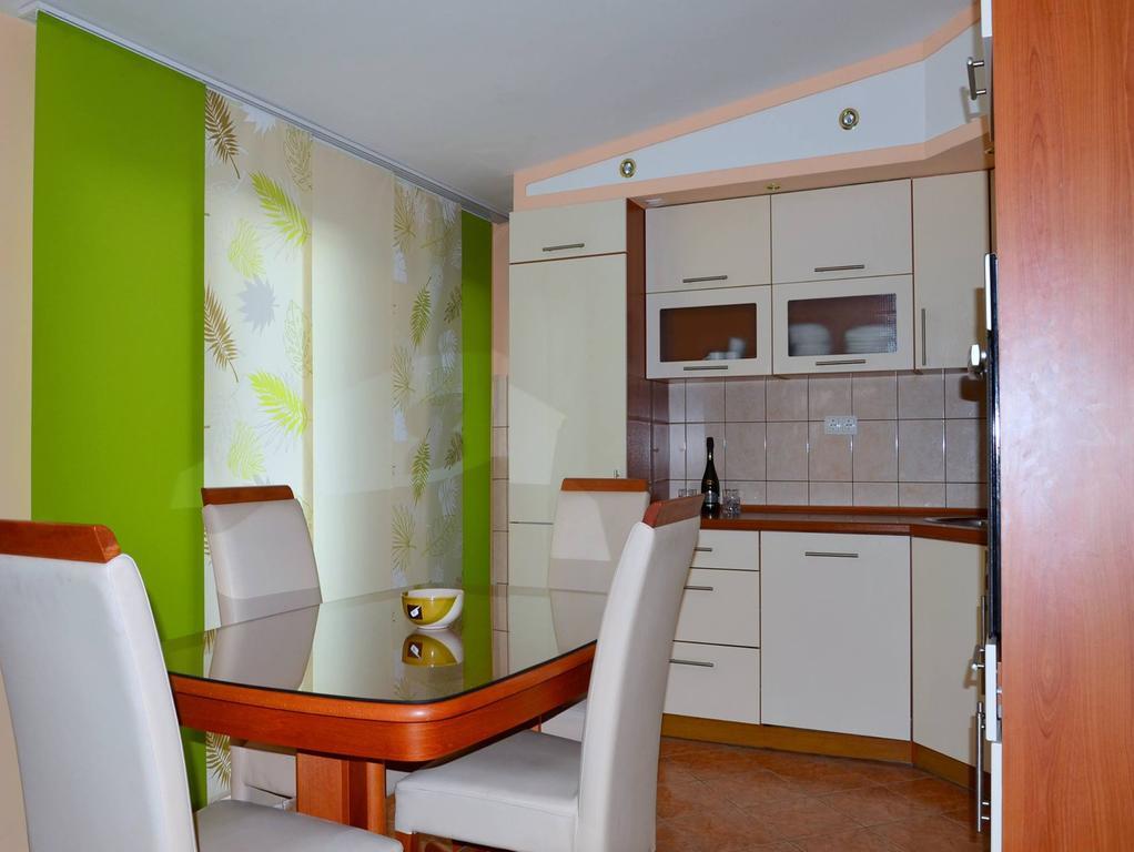 Kaštela Apartman Julienne חדר תמונה