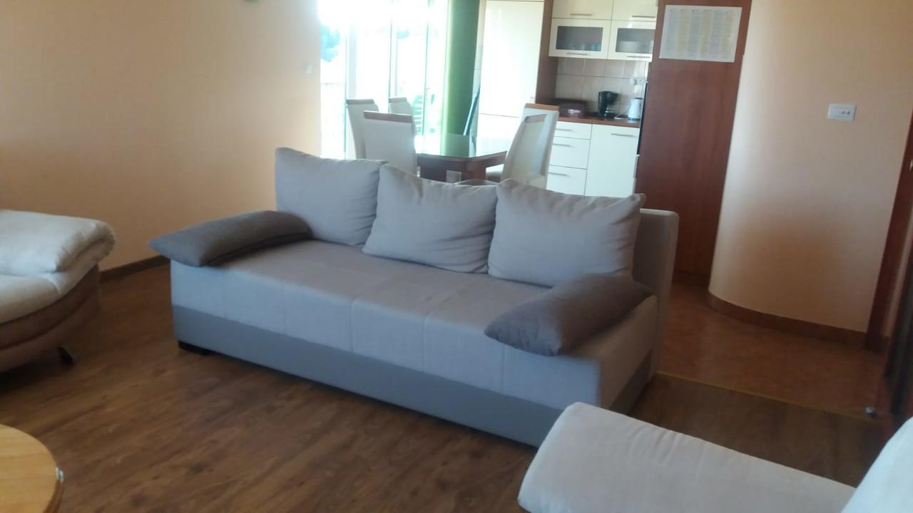 Kaštela Apartman Julienne מראה חיצוני תמונה