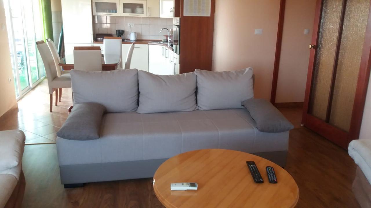 Kaštela Apartman Julienne מראה חיצוני תמונה